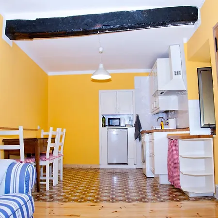 La Casa'l Cantirin Holiday home Pola de Lena