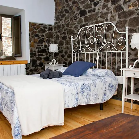 La Casa'l Cantirin * Pola de Lena